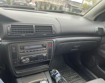 Синий Фольксваген Пассат, объемом двигателя 1.9 л и пробегом 370 тыс. км за 2399 $, фото 7 на Automoto.ua