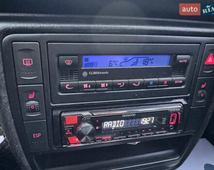 Синий Фольксваген Пассат, объемом двигателя 1.98 л и пробегом 209 тыс. км за 5500 $, фото 23 на Automoto.ua