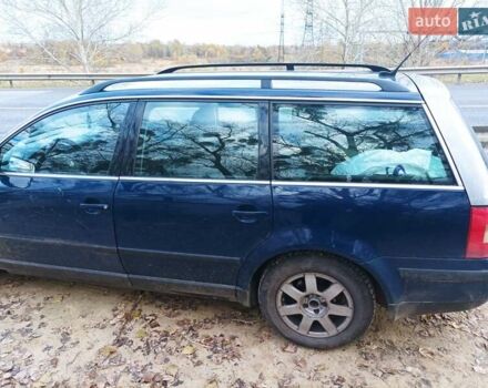 Синий Фольксваген Пассат, объемом двигателя 1.9 л и пробегом 300 тыс. км за 4500 $, фото 1 на Automoto.ua