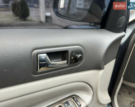 Синий Фольксваген Пассат, объемом двигателя 1.9 л и пробегом 381 тыс. км за 4150 $, фото 13 на Automoto.ua