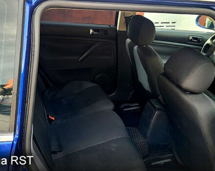 Синій Фольксваген Пассат, об'ємом двигуна 2 л та пробігом 225 тис. км за 5200 $, фото 3 на Automoto.ua