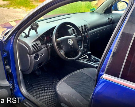 Синій Фольксваген Пассат, об'ємом двигуна 2 л та пробігом 225 тис. км за 5200 $, фото 4 на Automoto.ua