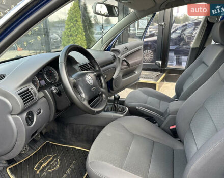 Синій Фольксваген Пассат, об'ємом двигуна 1.6 л та пробігом 228 тис. км за 6300 $, фото 13 на Automoto.ua