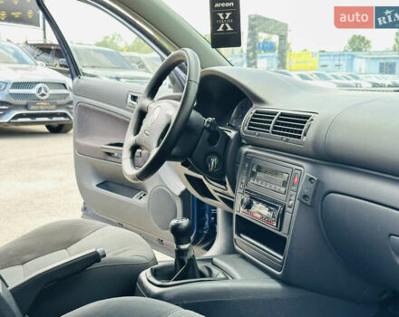 Синій Фольксваген Пассат, об'ємом двигуна 1.6 л та пробігом 228 тис. км за 6300 $, фото 24 на Automoto.ua