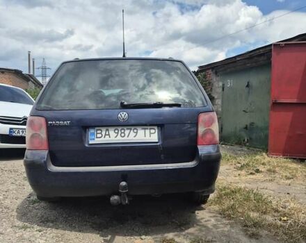 Синий Фольксваген Пассат, объемом двигателя 1.6 л и пробегом 218 тыс. км за 5400 $, фото 2 на Automoto.ua