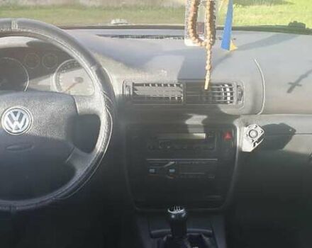 Синий Фольксваген Пассат, объемом двигателя 1.9 л и пробегом 300 тыс. км за 2050 $, фото 1 на Automoto.ua