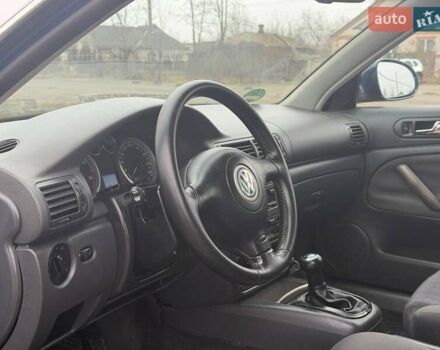 Синий Фольксваген Пассат, объемом двигателя 0 л и пробегом 225 тыс. км за 4490 $, фото 18 на Automoto.ua