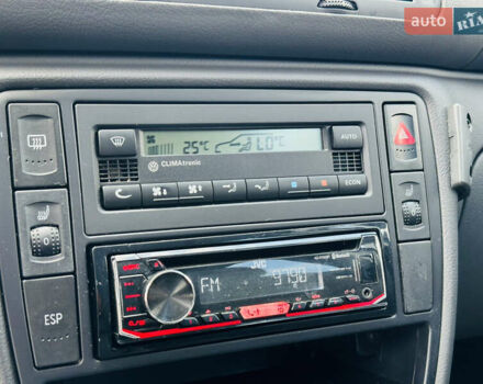 Синій Фольксваген Пассат, об'ємом двигуна 1.6 л та пробігом 228 тис. км за 6300 $, фото 29 на Automoto.ua