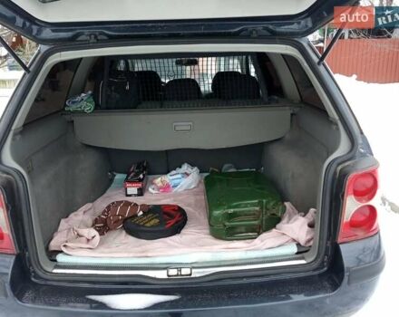 Синий Фольксваген Пассат, объемом двигателя 1.78 л и пробегом 395 тыс. км за 4200 $, фото 4 на Automoto.ua