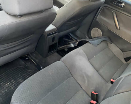 Синий Фольксваген Пассат, объемом двигателя 1.9 л и пробегом 350 тыс. км за 3000 $, фото 12 на Automoto.ua