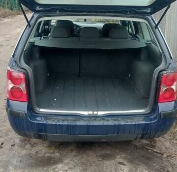 Синий Фольксваген Пассат, объемом двигателя 1.9 л и пробегом 424 тыс. км за 2500 $, фото 6 на Automoto.ua