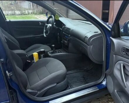 Фольксваген Пассат 2004 в Прилуках на Automoto.ua Синий Фольксваген Пассат, объемом двигателя 1.9 л и пробегом 229 тыс. км за 2600 $, фото 4 на Automoto.ua