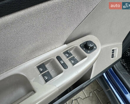 Синий Фольксваген Пассат, объемом двигателя 1.97 л и пробегом 358 тыс. км за 5900 $, фото 11 на Automoto.ua