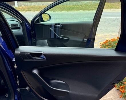 Синий Фольксваген Пассат, объемом двигателя 1.6 л и пробегом 181 тыс. км за 5700 $, фото 6 на Automoto.ua