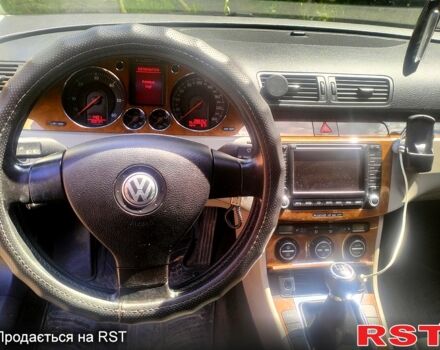 Синий Фольксваген Пассат, объемом двигателя 2 л и пробегом 290 тыс. км за 6999 $, фото 5 на Automoto.ua