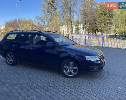 Синий Фольксваген Пассат, объемом двигателя 1.6 л и пробегом 235 тыс. км за 4700 $, фото 5 на Automoto.ua