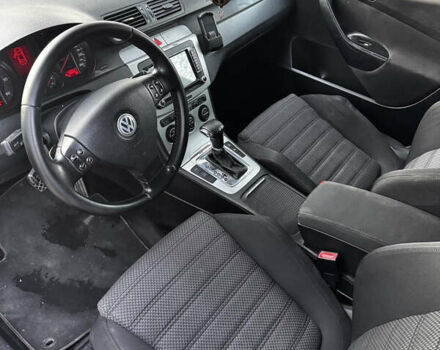 Синій Фольксваген Пассат, об'ємом двигуна 2 л та пробігом 370 тис. км за 5300 $, фото 5 на Automoto.ua