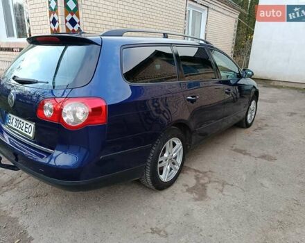 Синій Фольксваген Пассат, об'ємом двигуна 1.6 л та пробігом 237 тис. км за 5400 $, фото 14 на Automoto.ua