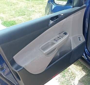 Синій Фольксваген Пассат, об'ємом двигуна 2 л та пробігом 272 тис. км за 7300 $, фото 45 на Automoto.ua