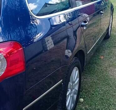 Синій Фольксваген Пассат, об'ємом двигуна 2 л та пробігом 272 тис. км за 7300 $, фото 13 на Automoto.ua