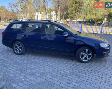 Синий Фольксваген Пассат, объемом двигателя 1.6 л и пробегом 235 тыс. км за 4700 $, фото 6 на Automoto.ua