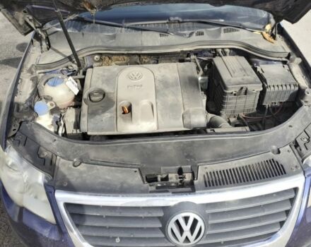 Синий Фольксваген Пассат, объемом двигателя 1.6 л и пробегом 189 тыс. км за 5200 $, фото 5 на Automoto.ua