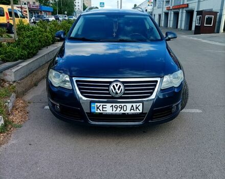 Синий Фольксваген Пассат, объемом двигателя 2 л и пробегом 270 тыс. км за 5400 $, фото 6 на Automoto.ua