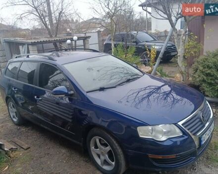 Синий Фольксваген Пассат, объемом двигателя 1.6 л и пробегом 286 тыс. км за 4700 $, фото 5 на Automoto.ua