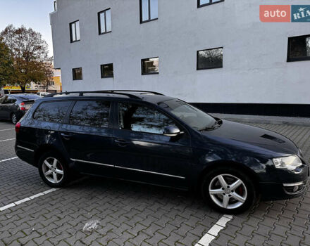 Синій Фольксваген Пассат, об'ємом двигуна 2 л та пробігом 370 тис. км за 5300 $, фото 2 на Automoto.ua