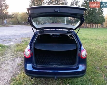 Синий Фольксваген Пассат, объемом двигателя 1.6 л и пробегом 236 тыс. км за 5100 $, фото 14 на Automoto.ua