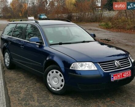 Синий Фольксваген Пассат, объемом двигателя 1.6 л и пробегом 240 тыс. км за 5400 $, фото 2 на Automoto.ua