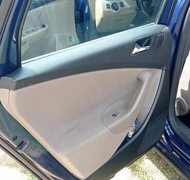 Синій Фольксваген Пассат, об'ємом двигуна 2 л та пробігом 272 тис. км за 7300 $, фото 46 на Automoto.ua