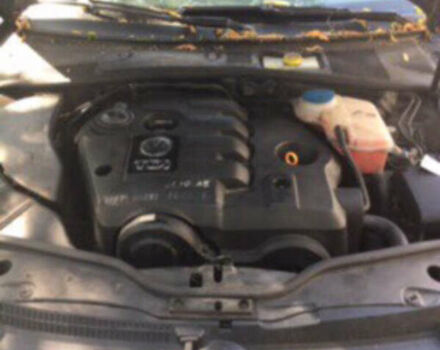 Синий Фольксваген Пассат, объемом двигателя 1.9 л и пробегом 324 тыс. км за 5000 $, фото 5 на Automoto.ua