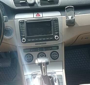 Синій Фольксваген Пассат, об'ємом двигуна 2 л та пробігом 272 тис. км за 7300 $, фото 52 на Automoto.ua