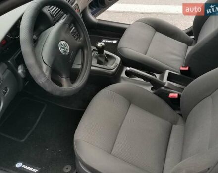 Синий Фольксваген Пассат, объемом двигателя 1.6 л и пробегом 240 тыс. км за 5400 $, фото 21 на Automoto.ua