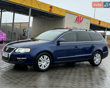 Синий Фольксваген Пассат, объемом двигателя 1.97 л и пробегом 358 тыс. км за 5900 $, фото 6 на Automoto.ua