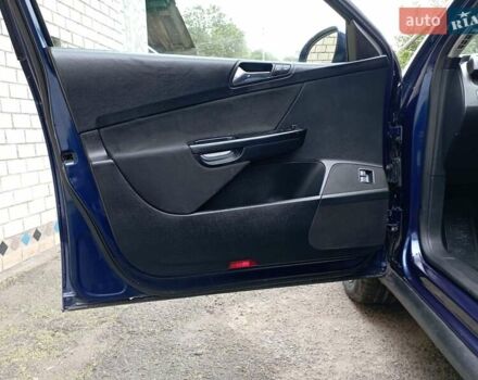 Синий Фольксваген Пассат, объемом двигателя 1.6 л и пробегом 236 тыс. км за 5499 $, фото 26 на Automoto.ua