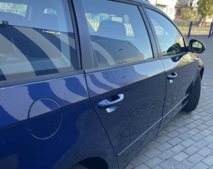 Синий Фольксваген Пассат, объемом двигателя 1.6 л и пробегом 235 тыс. км за 4700 $, фото 11 на Automoto.ua