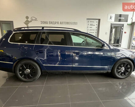 Синий Фольксваген Пассат, объемом двигателя 1.97 л и пробегом 340 тыс. км за 5600 $, фото 7 на Automoto.ua