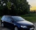 Синий Фольксваген Пассат, объемом двигателя 1.6 л и пробегом 270 тыс. км за 4800 $, фото 1 на Automoto.ua