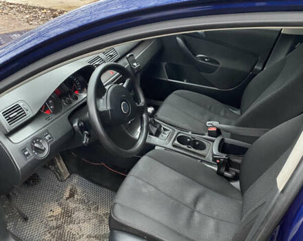 Синій Фольксваген Пассат, об'ємом двигуна 1.6 л та пробігом 212 тис. км за 5300 $, фото 5 на Automoto.ua