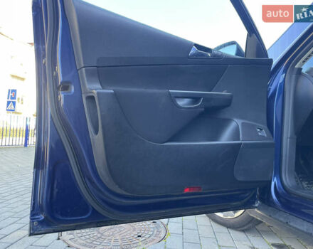 Синий Фольксваген Пассат, объемом двигателя 1.6 л и пробегом 235 тыс. км за 4700 $, фото 18 на Automoto.ua