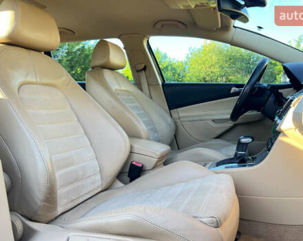 Синій Фольксваген Пассат, об'ємом двигуна 2 л та пробігом 350 тис. км за 5400 $, фото 8 на Automoto.ua