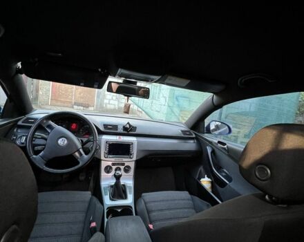 Синій Фольксваген Пассат, об'ємом двигуна 2 л та пробігом 350 тис. км за 5200 $, фото 4 на Automoto.ua