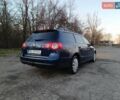 Синий Фольксваген Пассат, объемом двигателя 1.9 л и пробегом 335 тыс. км за 5500 $, фото 5 на Automoto.ua