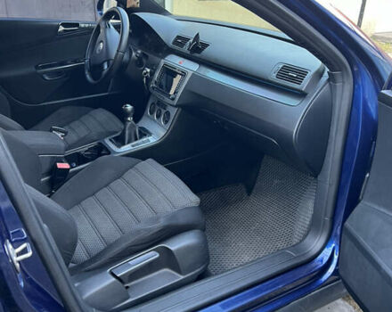 Синий Фольксваген Пассат, объемом двигателя 1.97 л и пробегом 350 тыс. км за 5200 $, фото 14 на Automoto.ua