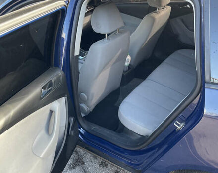 Синій Фольксваген Пассат, об'ємом двигуна 1.6 л та пробігом 232 тис. км за 5000 $, фото 7 на Automoto.ua