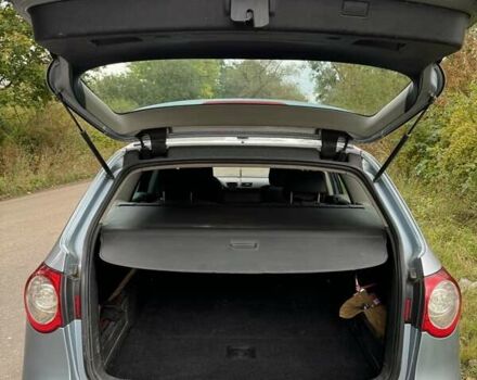 Синий Фольксваген Пассат, объемом двигателя 1.97 л и пробегом 288 тыс. км за 5400 $, фото 20 на Automoto.ua