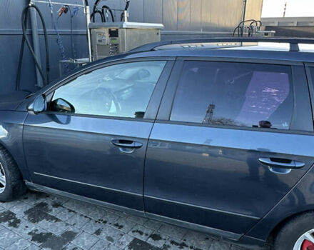 Фольксваген Пассат 2006 в Ужгороде на Automoto.ua Синий Фольксваген Пассат, объемом двигателя 1.6 л и пробегом 228 тыс. км за 4950 $, фото 11 на Automoto.ua