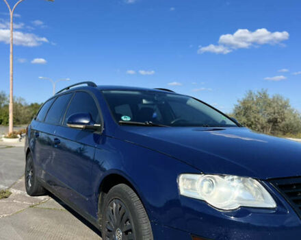 Синий Фольксваген Пассат, объемом двигателя 1.97 л и пробегом 327 тыс. км за 5000 $, фото 13 на Automoto.ua